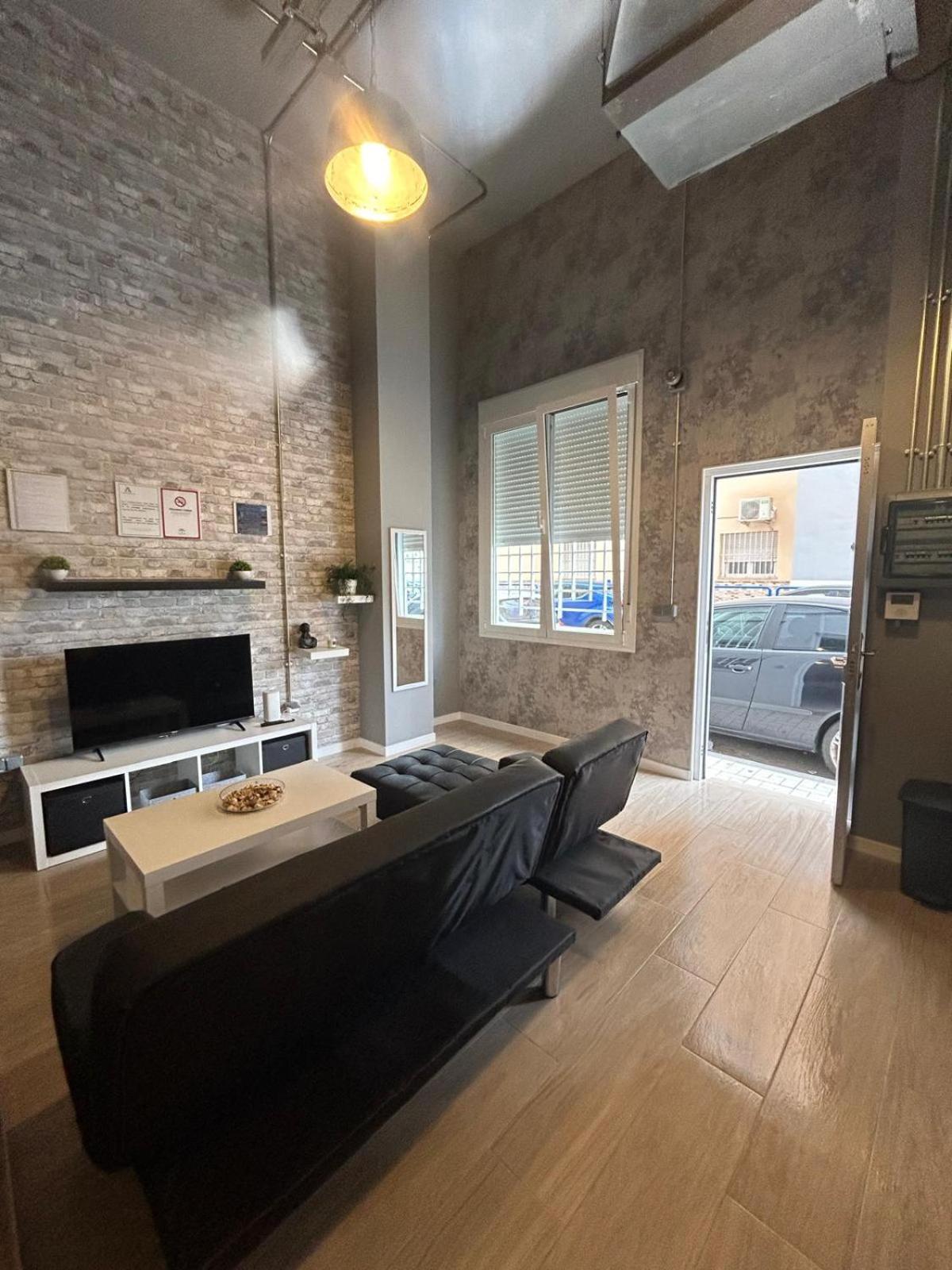 Inmosthome Bis Malaga Ngoại thất bức ảnh